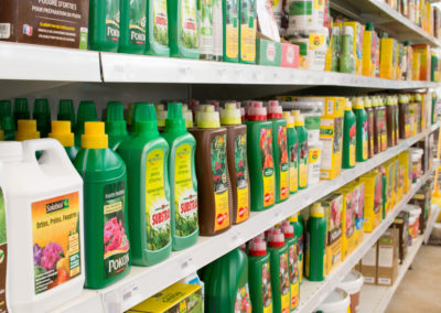 Une large gamme de produits d'entretien pour le jardin